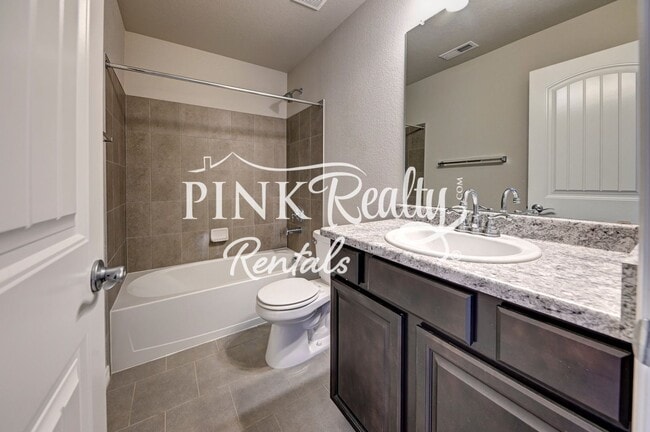 Building Photo - 10832 Yuba Dr