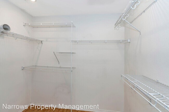 Building Photo - 5 br, 3 bath House - 21105 82nd ST E