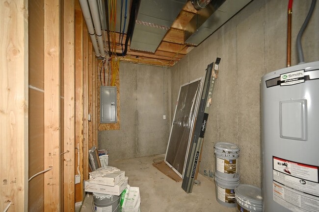 Building Photo - For Rent-Beautiful New 4 Bedroom, 3 bathro...
