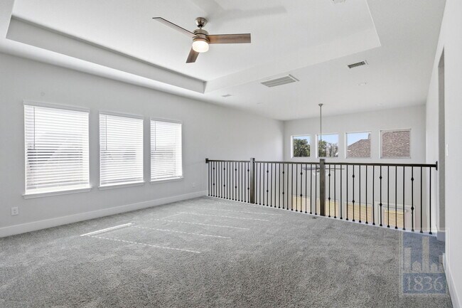 Building Photo - 216 Monrovia Wy