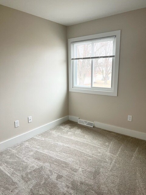 Building Photo - 533 Misty Meadow Blvd