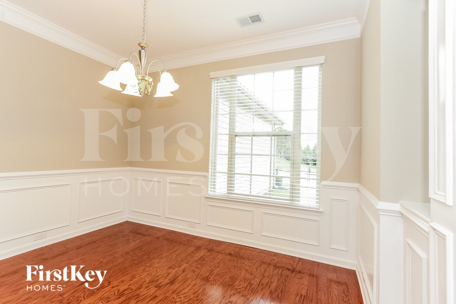 Building Photo - 105 Marquette Drive