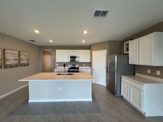 Building Photo - 5345 Oxford Gray Rd