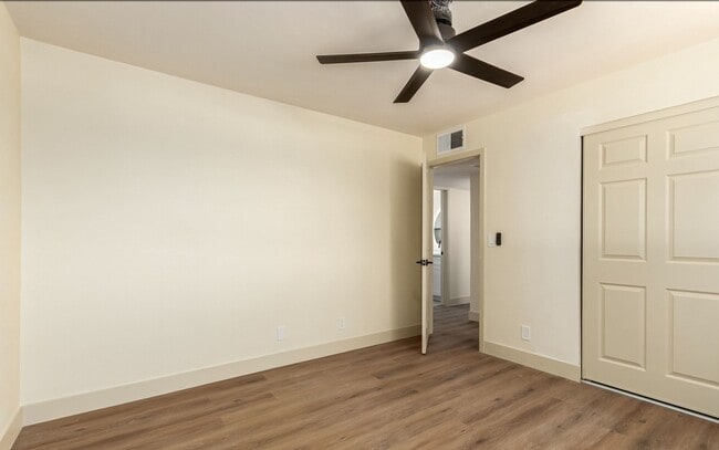 Building Photo - 12613 N 29th Ave