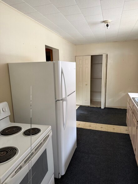 Building Photo - 62 Depot St