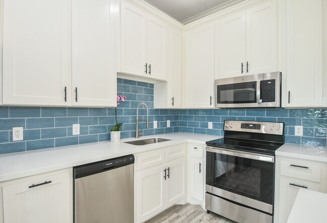 Building Photo - 1441 East St