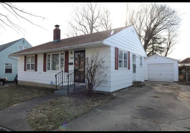 Building Photo - 1307 S Jasper St