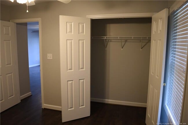 Building Photo - 1002 Pinecrest Dr