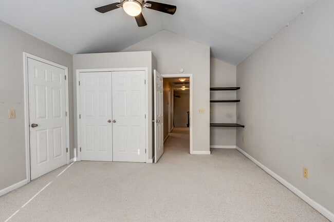 Building Photo - 605 Founders Pointe Blvd