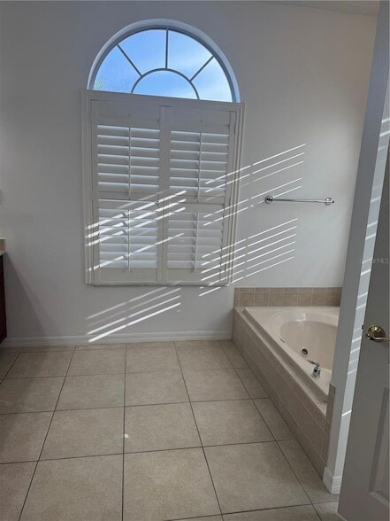 Building Photo - 27107 Winged Elm Dr