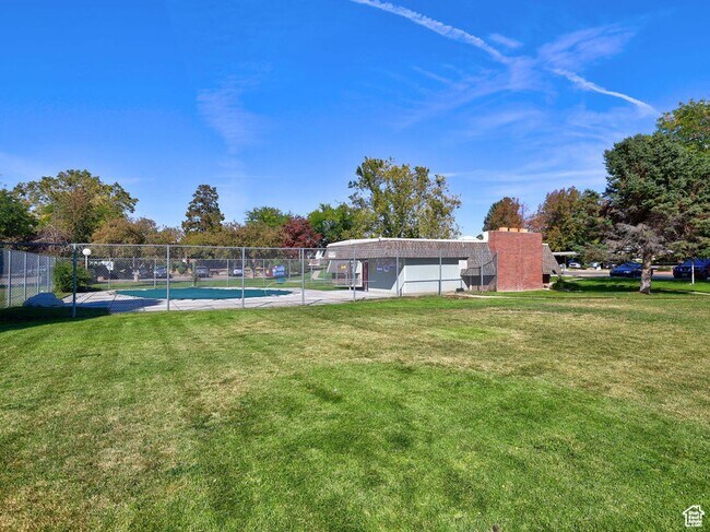 Building Photo - GORGEOUS MURRAY CONDO!!!