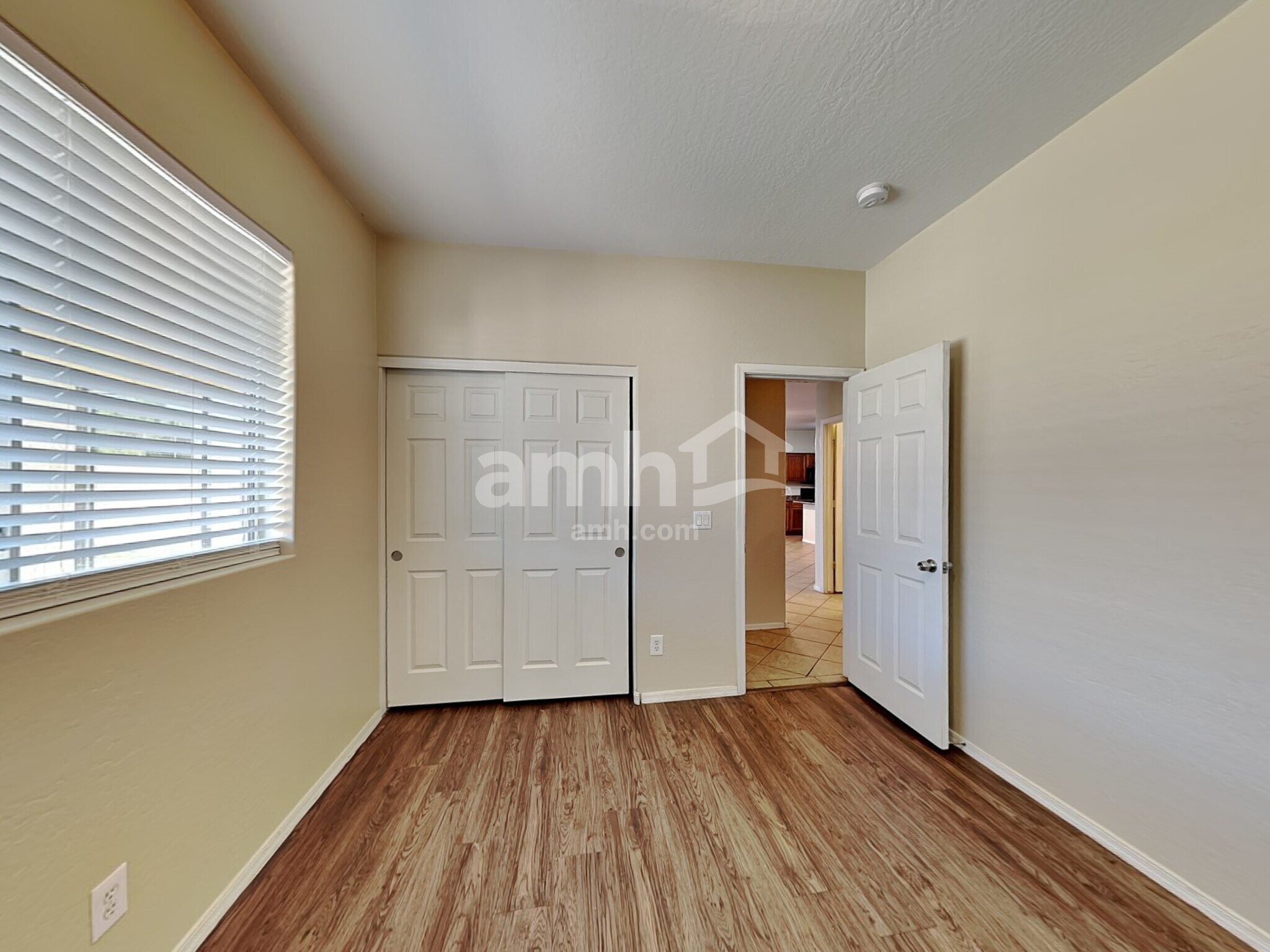 Building Photo - 8220 W Forest Grove Ave