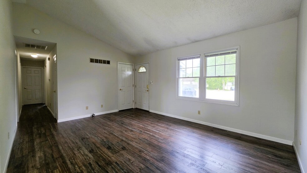 Building Photo - 3013 Barrybrook Ct