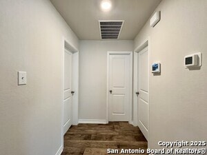 Building Photo - 6810 Schillings Ky