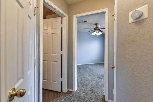Building Photo - 4600 Donegal Bay Ct