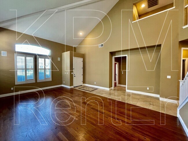 Building Photo - 5879 Riverbank Cir