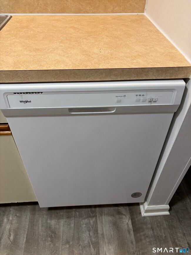 Building Photo - 31 Railroad St