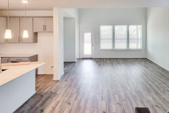 Building Photo - 25737 Damask Dr