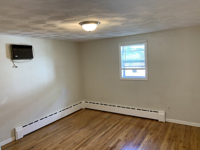 Building Photo - 15 Virginia Ave