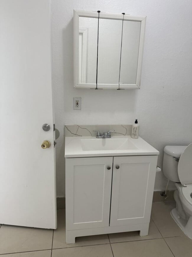 Building Photo - 24000 SW 207th Ave