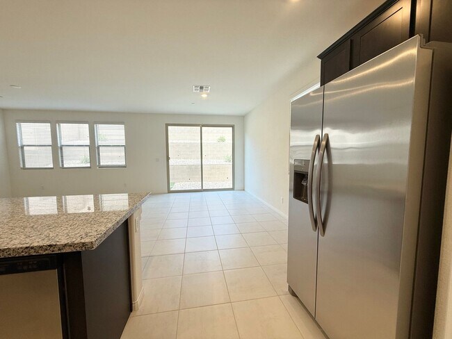 Building Photo - Modern Brand New Summerlin Home with 5 Bedrooms, Loft & Upgraded Finishes