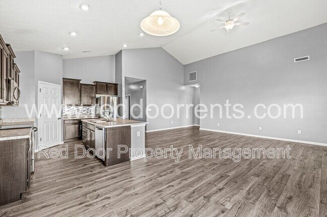 Building Photo - 4920 Penoyer Ln