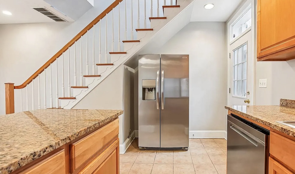 Building Photo - 1610 4th St NW