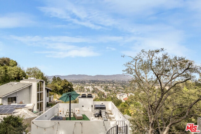 Building Photo - 4110 Vanetta Pl