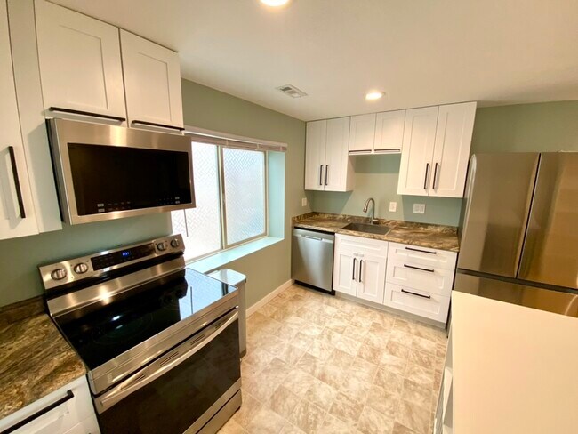 Building Photo - 3558 Sharp Shinned Trail