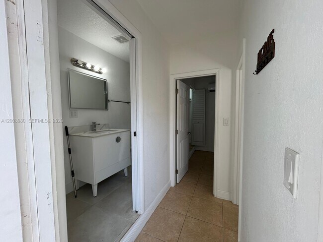 Building Photo - 14731 SW 170th Terrace