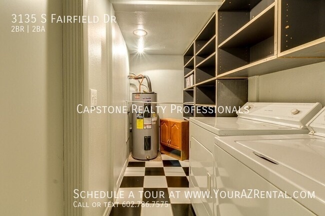 Building Photo - 3135 S Fairfield Dr
