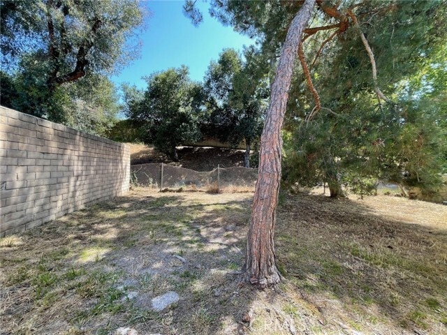Building Photo - 168 E Baseline Rd