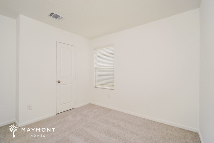 Building Photo - 546 Layne Overlook