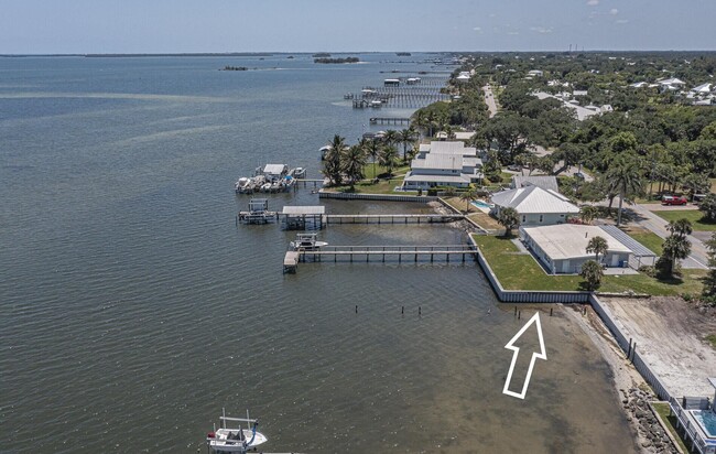 Building Photo - 13630 N Indian River Dr
