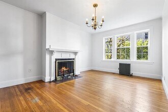 Building Photo - 285 Harvard St