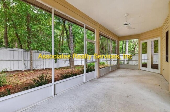 Building Photo - Move in Ready- Haile Plantation Chickasaw Way!