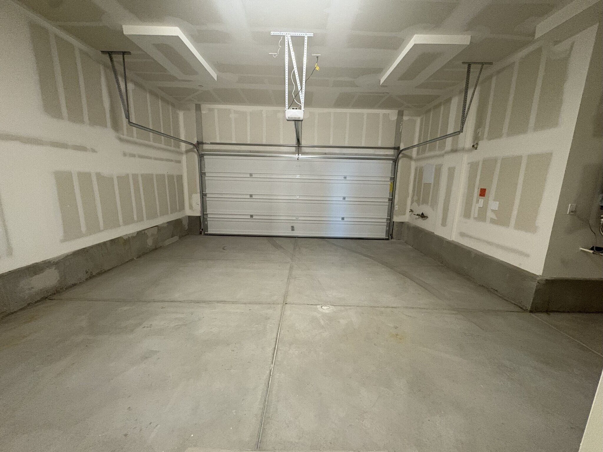 Garage - 2485 Rofrano Pl