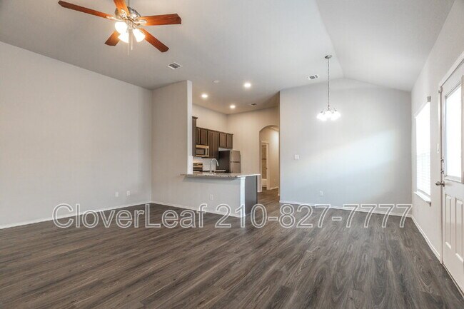 Building Photo - 610 Ashers Pl