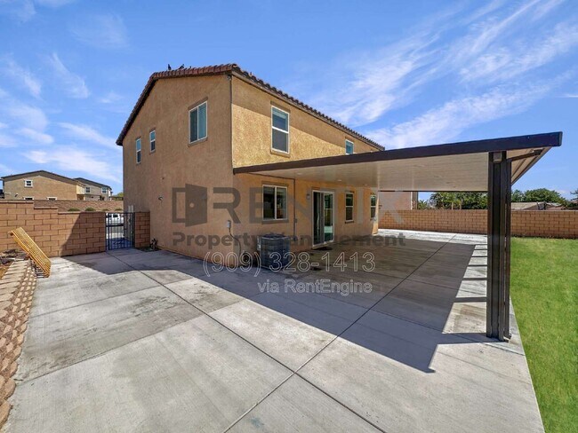 Building Photo - 15739 Yosemite St