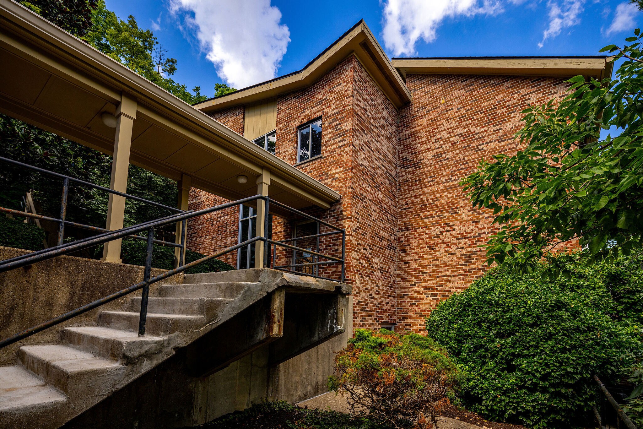 Building Photo - 3069 Alpine Ter