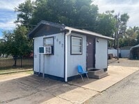 Building Photo - 2002 N Grand Ave