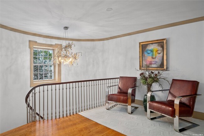 Building Photo - 60 Piping Rock Rd