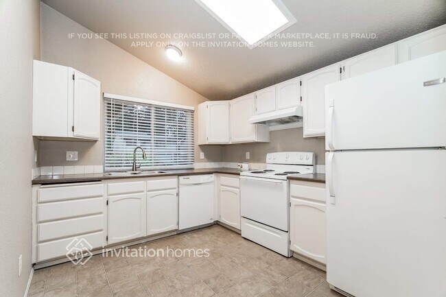 Building Photo - 1719 S 88th St