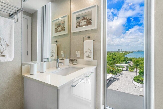 Building Photo - 5000 N Ocean Dr