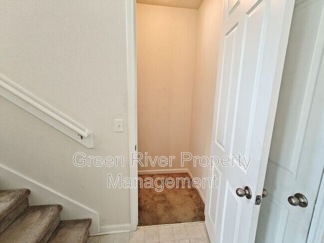 Building Photo - 5138 Sawmill Pt Wy