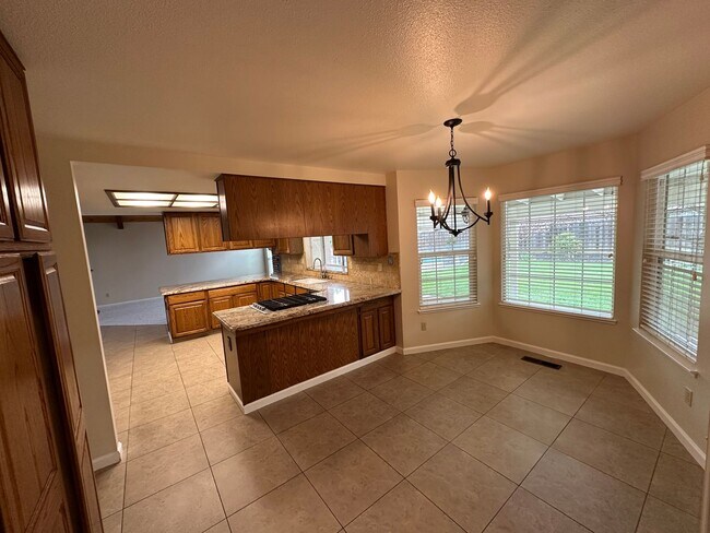 Building Photo - 1780 Paddock Ln