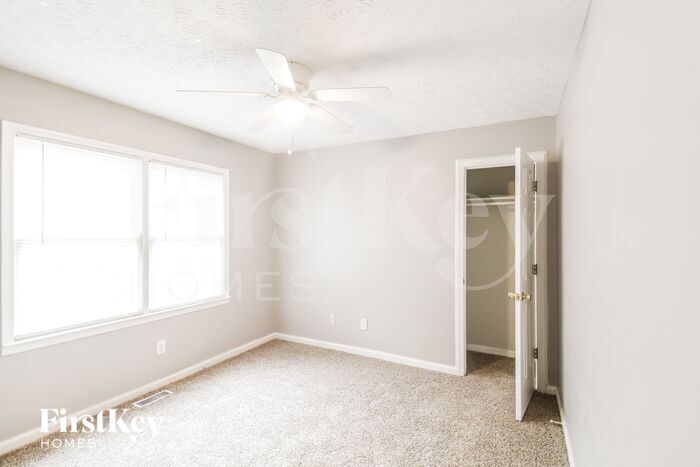 Building Photo - 262 Kesler Ct