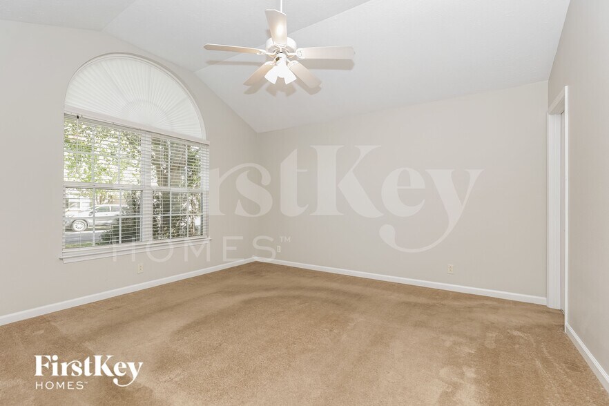 Building Photo - 869 Maricopa Dr