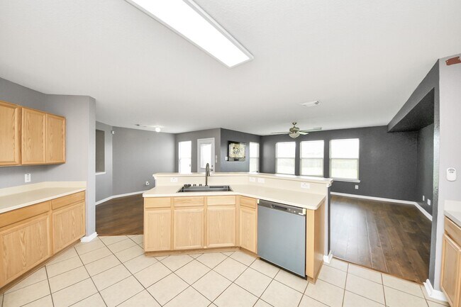 Building Photo - 3314 Fountain Hills Dr
