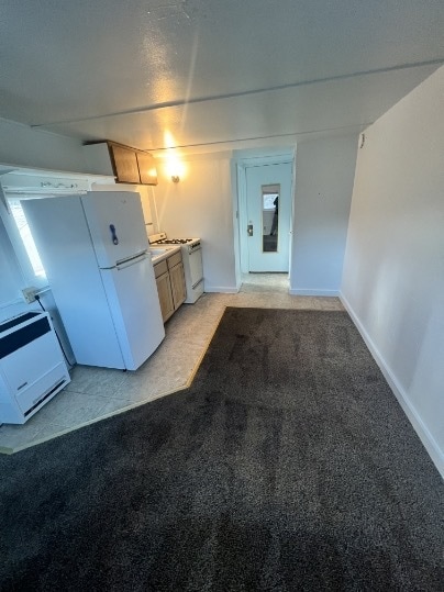 Building Photo - 36 Dewey St